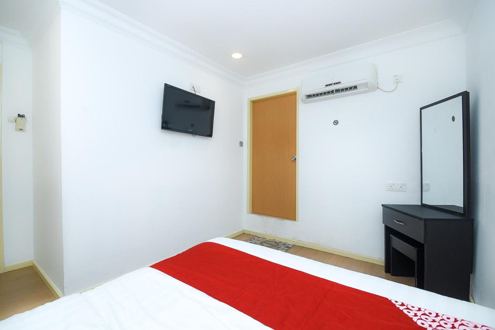 Oyo 90820 River Inn Miri Eksteriør billede