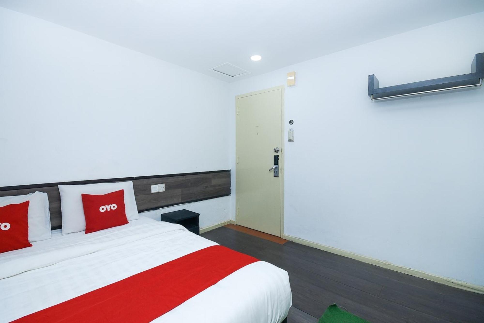 Oyo 90820 River Inn Miri Eksteriør billede