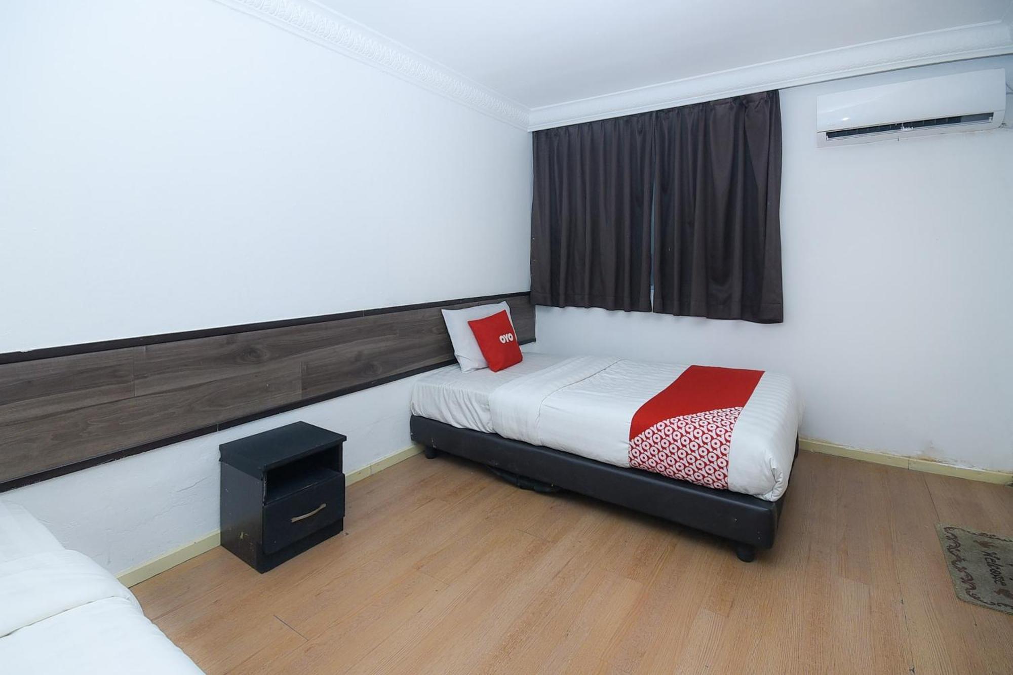 Oyo 90820 River Inn Miri Eksteriør billede