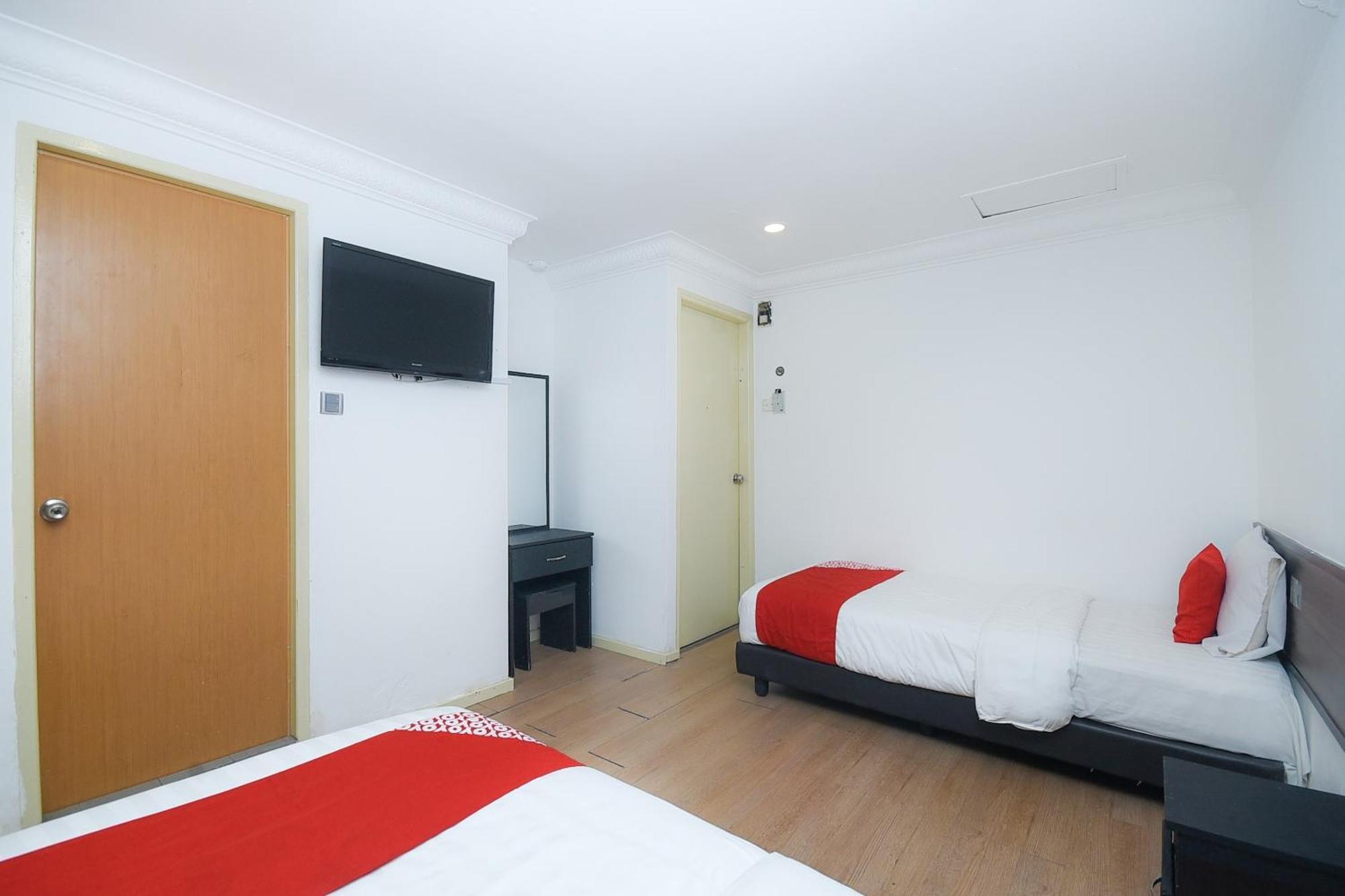 Oyo 90820 River Inn Miri Eksteriør billede