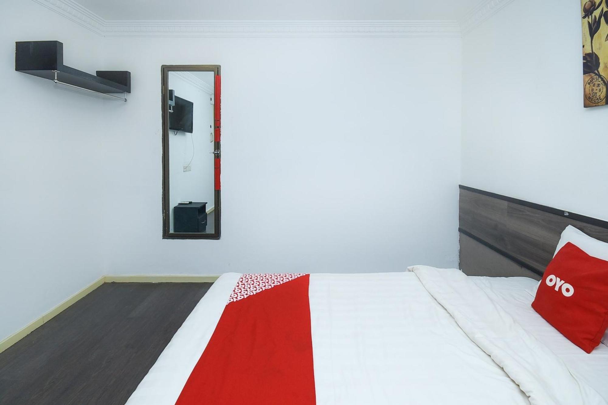 Oyo 90820 River Inn Miri Eksteriør billede