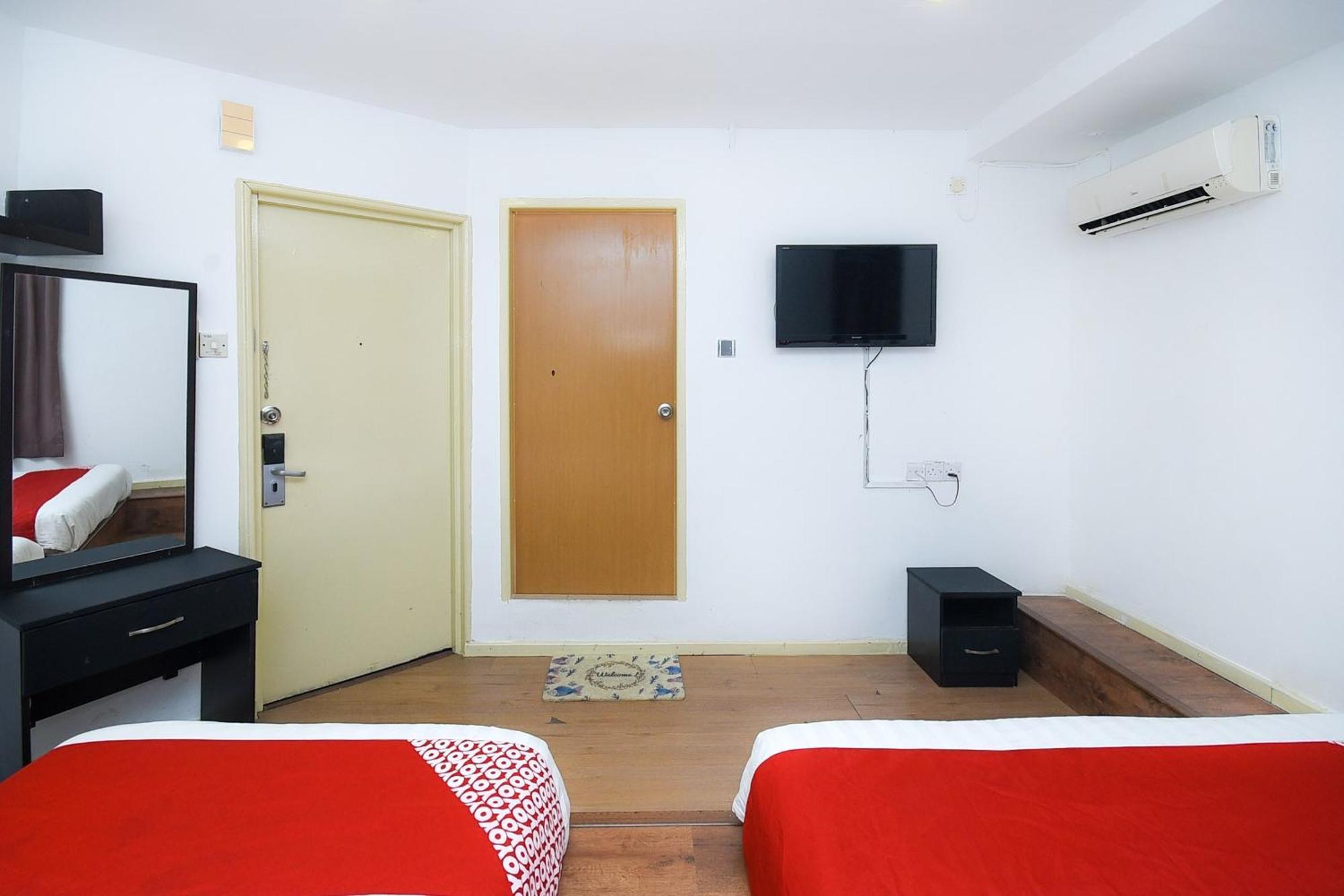 Oyo 90820 River Inn Miri Eksteriør billede